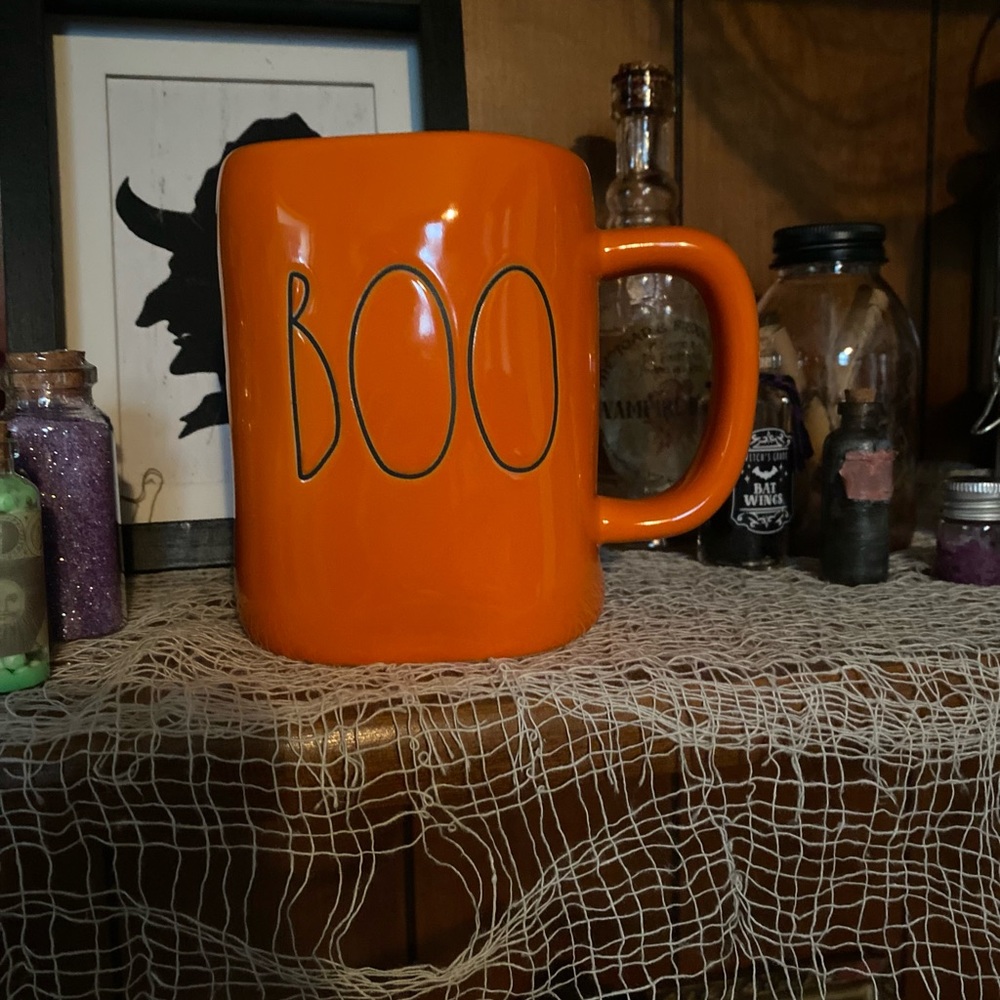 Orange Rae Dunn "Boo" mug - Picture 2 of 2